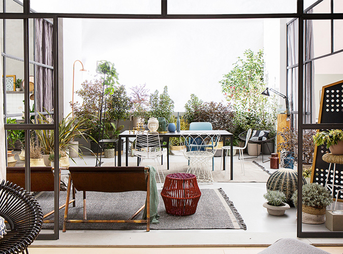 Terrazzo stile industriale Terrazzo con arredamento in stile industriale