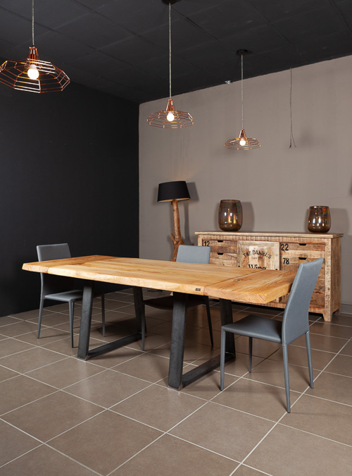 Victor: tavolo da pranzo allungabile in legno e ferro artigianale XLAB