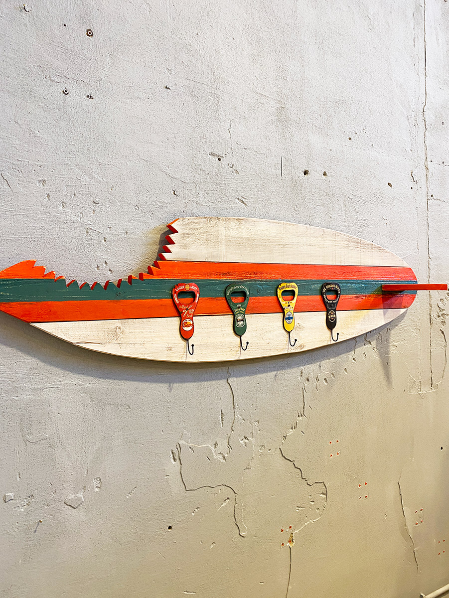 tavola surf board appendiabiti da parete di design vintage xlab design