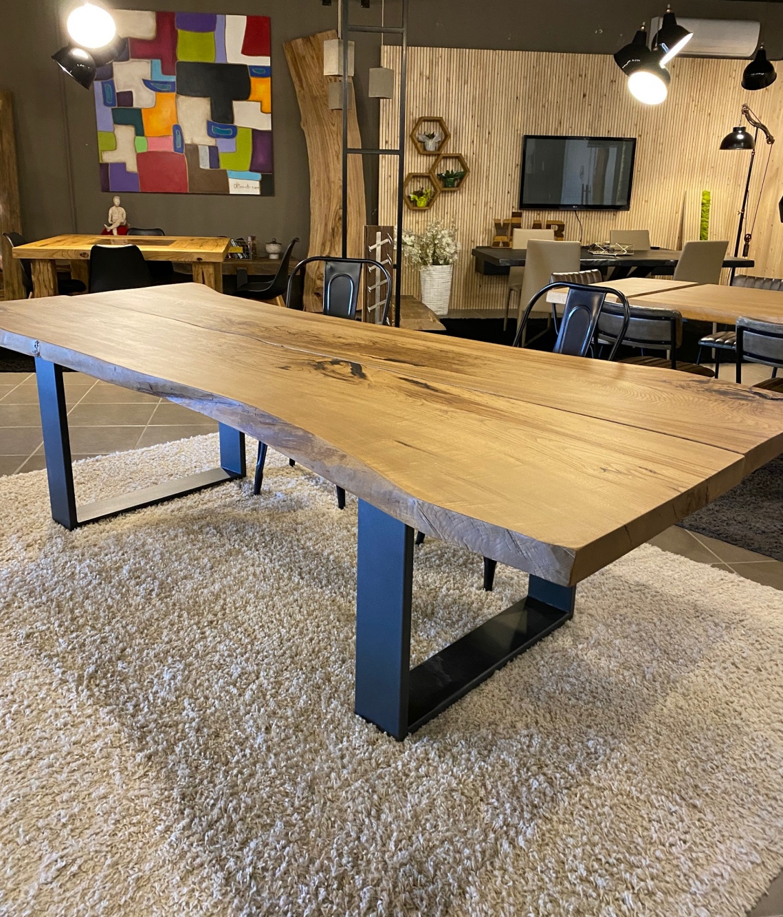 Tavolo sala da pranzo in legno massello segato dal tronco - Dafne - XLAB  Design