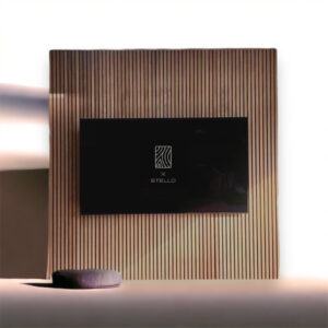 Boiserie porta TV a parete listelli di legno verticali L 240 H250 cm
