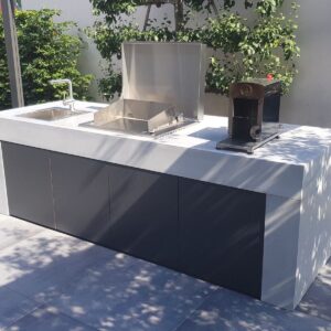 Berbecue microcemento ed effetto roccia