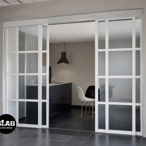 Porta Scorrevole in Ferro e Vetro Stile Inglese – L 280 H 250 anche anche su misura – Modello VICTORIA