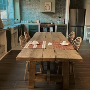 Planar grigio Tavolo Rustico in Legno grezzo Massello – 300×110 Artigianale su Misura