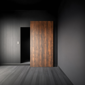 Porta Scorrevole Ghost Rustic in Legno Massello con Binario Invisibile – Design XLab