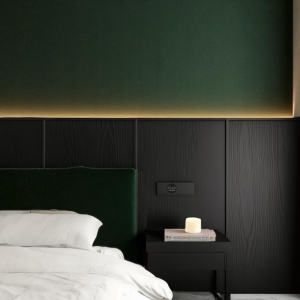 Testiera Letto Matrimoniale in Legno Nero con Illuminazione LED – Modello “Noir 300”