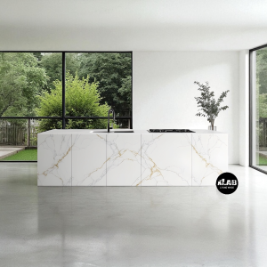 XLab Stone Kitchen – Helios | Isola cucina di lusso in gres porcellanato Florim Stone Calacatta Oro lucido con venature dorate