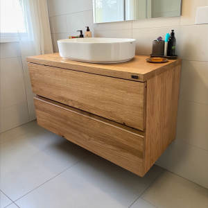 Mobile da bagno sospeso Penelope Small 100×50 cm in legno massello di castagno finitura rovere