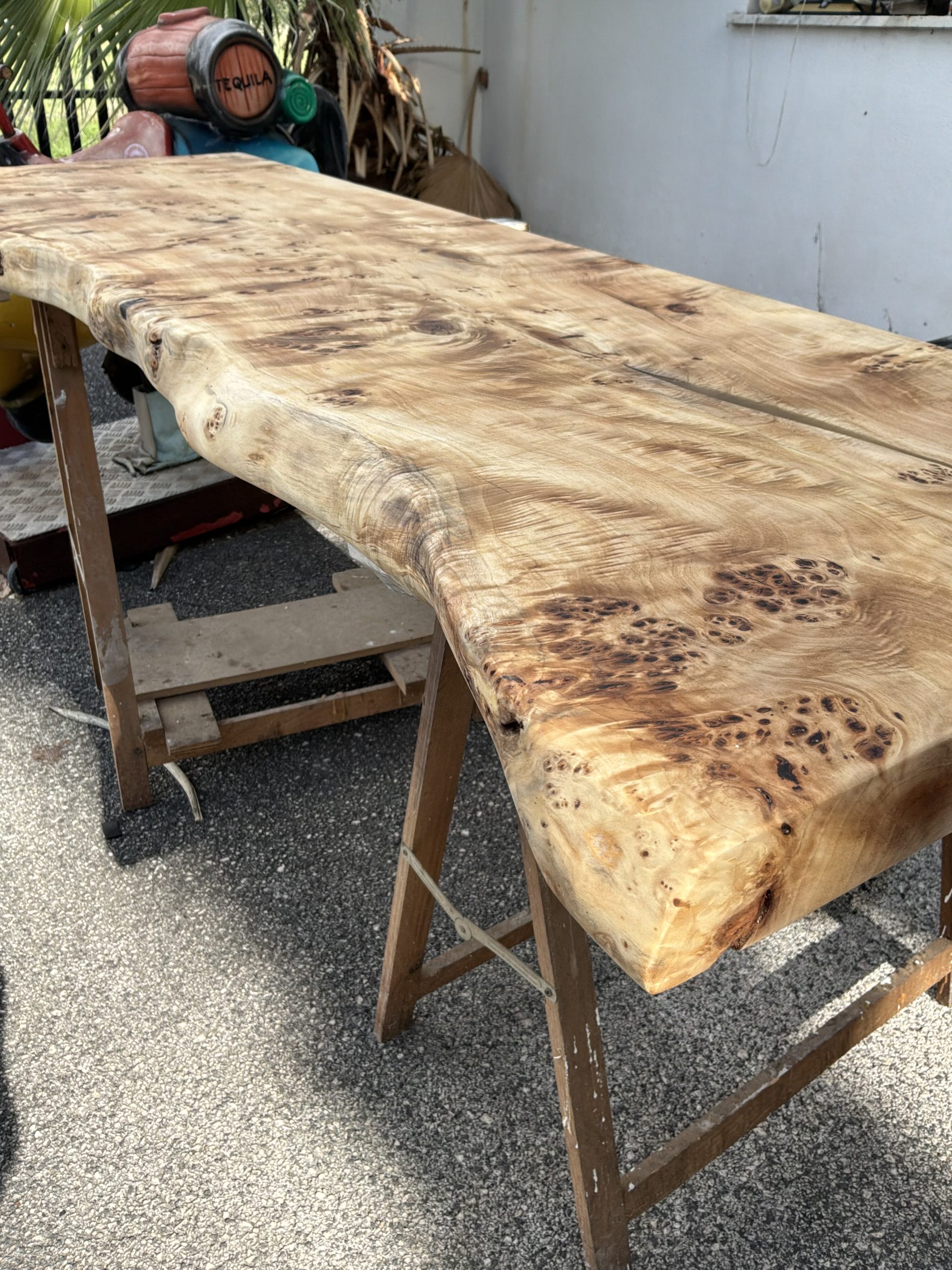 Pezzo unico, mensola top da bagno per lavabo in appoggio in legno di pioppo radica Falegnameria artigianale, mensola da bagno, radica di pioppo lavorazione